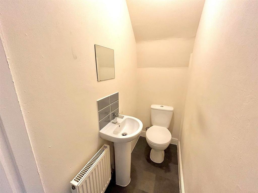 Downstairs WC.jpg