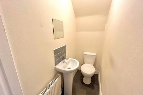 undefined, Henry Street, Leigh