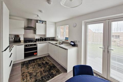 3 bedroom semi-detached house for sale, Whiteberry Way, Kent CT14
