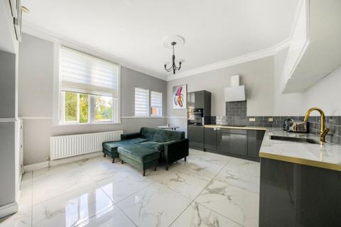1 bedroom apartment to rent, Warwick Road, Solihull B93