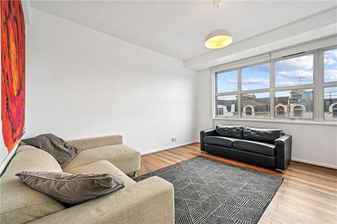 4 bedroom apartment to rent, Earls Court Road, Earl's Court, London, SW5