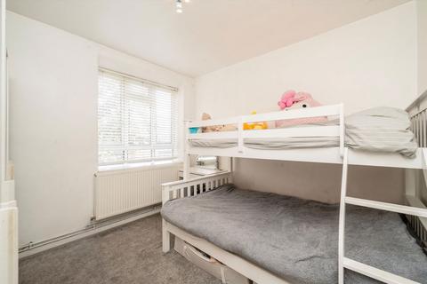 2 bedroom flat for sale, White City Estate, London W12