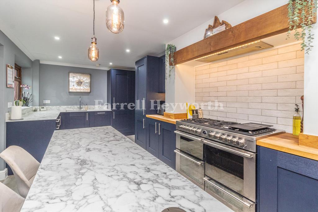 Kitchen image 2