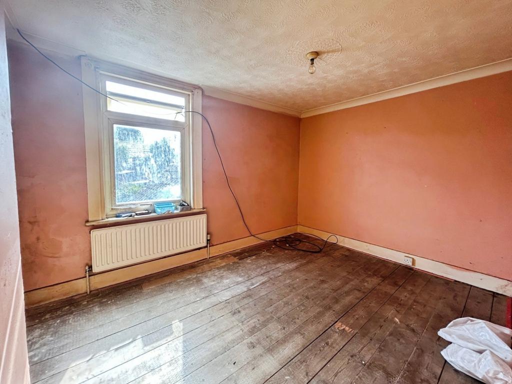 Pbox-bedroom-342136.jpeg