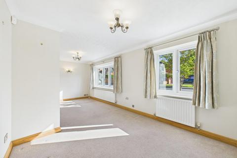3 bedroom detached bungalow for sale, Melrose Avenue, Stourbridge, DY8 2LE