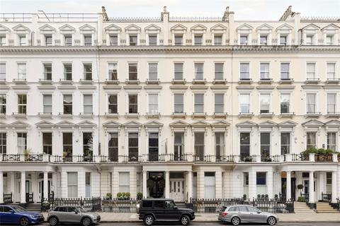 3 bedroom apartment to rent, Collingham Road, London, SW5