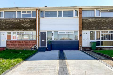 3 bedroom terraced house for sale, Bignor Close, Rustington, Littlehampton, West Sussex