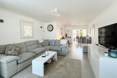 3 bedroom terraced house for sale, Bignor Close, Rustington, Littlehampton, West Sussex