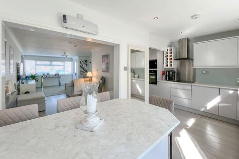 3 bedroom terraced house for sale, Bignor Close, Rustington, Littlehampton, West Sussex
