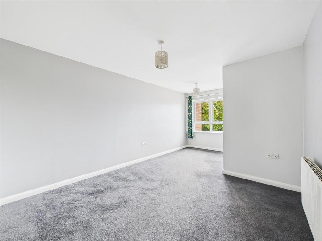 CAM02885 G0-PR0490-STILL017.jpg