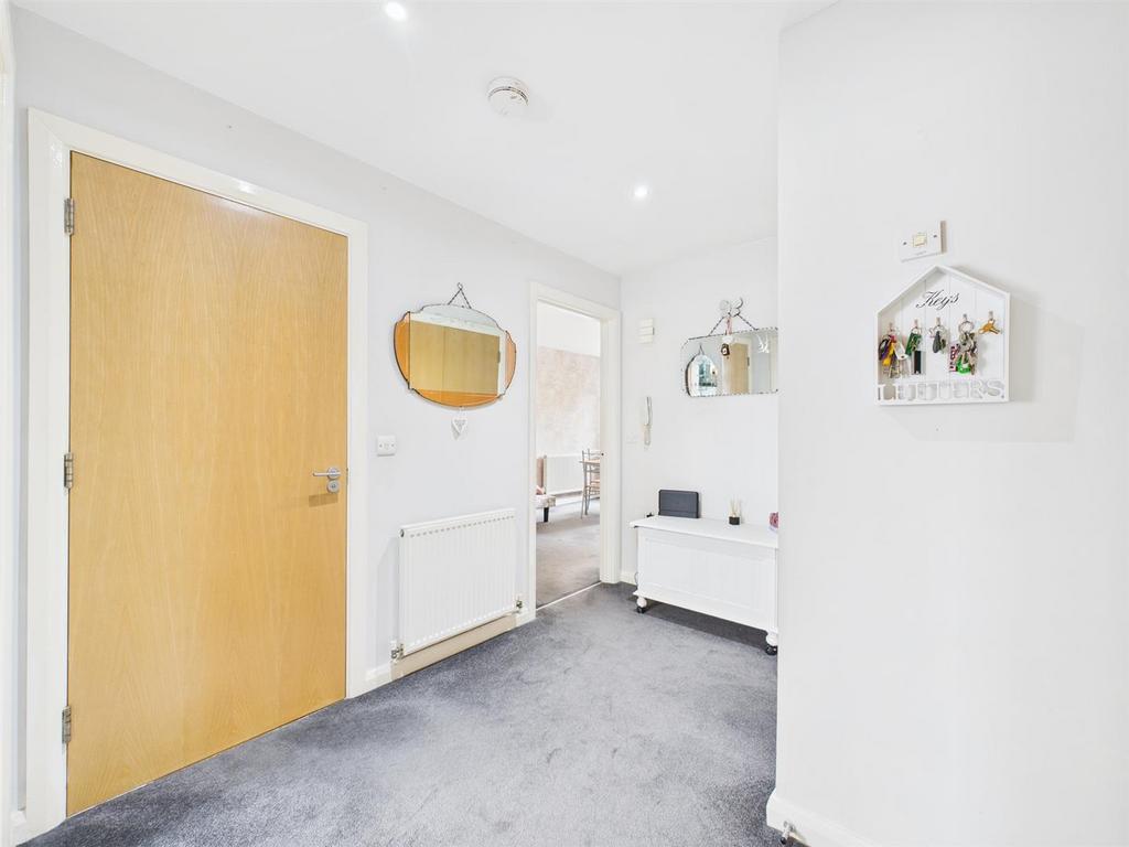 CAM02885 G0-PR0490-STILL011.jpg