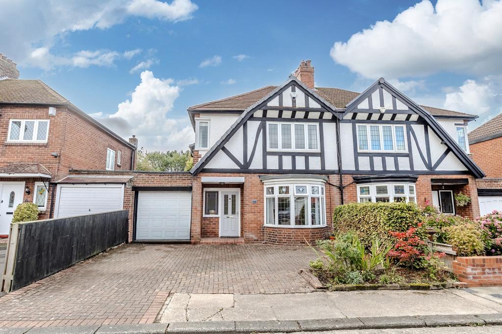 21 Woolsington Gardens NE138 AP-34