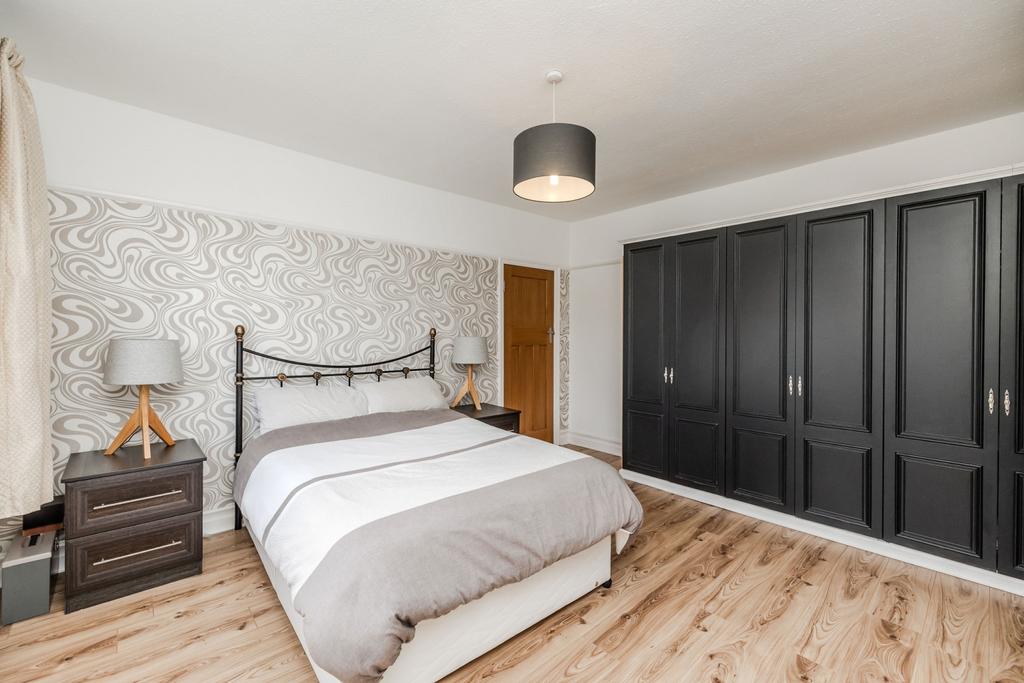 21 Woolsington Gardens NE138 AP-30