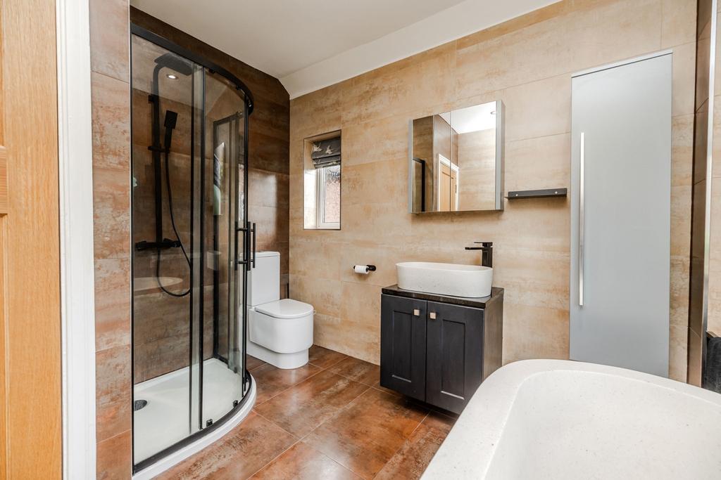21 Woolsington Gardens NE138 AP-20