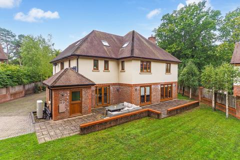 5 bedroom detached house for sale, Chilworth, Southampton