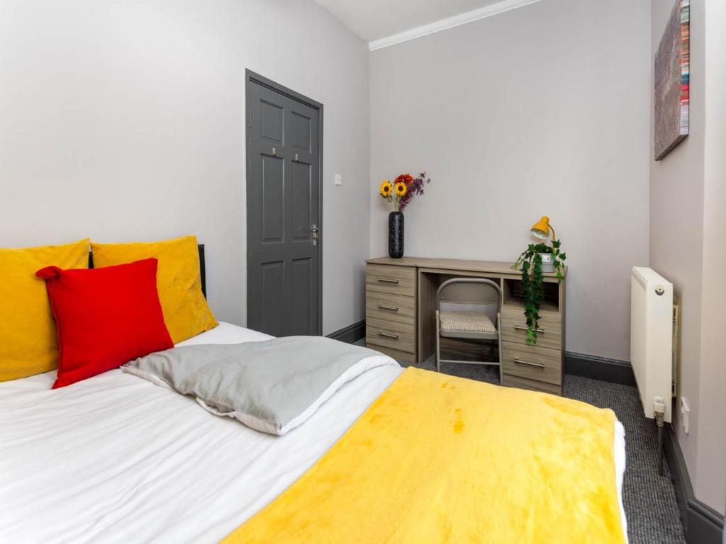 Bedroom 2-3