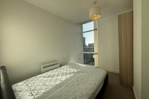 2 bedroom apartment to rent, Lexington Court, Salford Quays