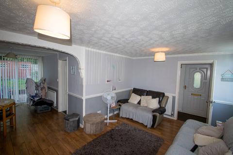 3 bedroom semi-detached house for sale, Burns Avenue, Tipton DY4