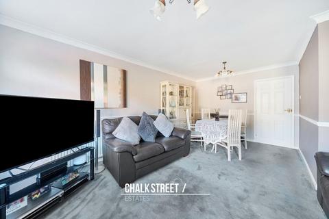 3 bedroom semi-detached house for sale, Calmore Close, Hornchurch, RM12