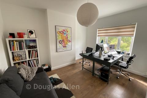 3 bedroom terraced house for sale, Hale End Road, Walthamstow