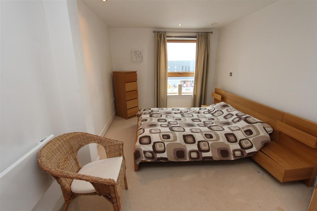 Bedroom 1.JPG