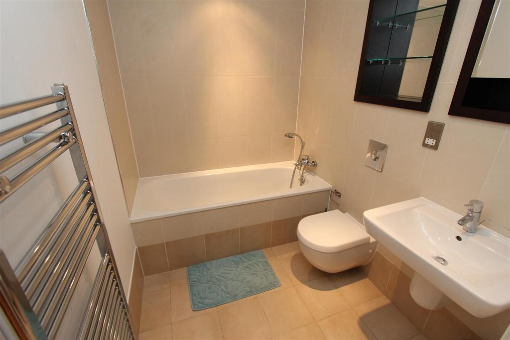Bathroom.JPG