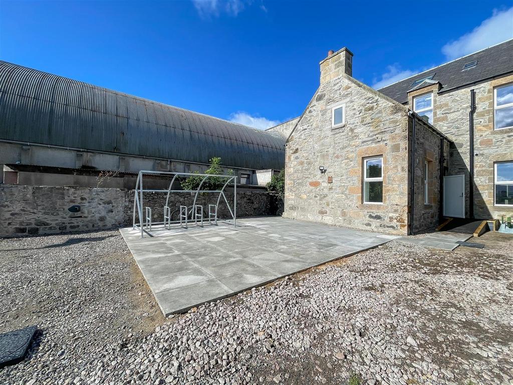 Parking & Bike Store