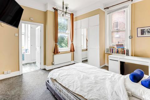 3 bedroom apartment for sale, Honeybourne Road, West Hampstead