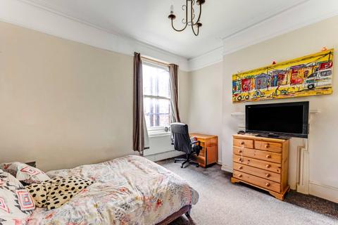 3 bedroom apartment for sale, Honeybourne Road, West Hampstead