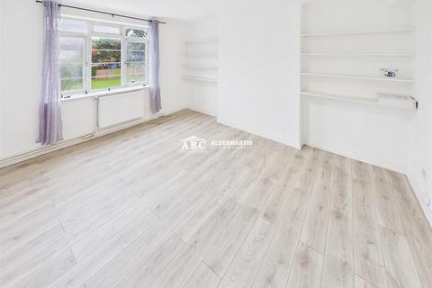 2 bedroom flat for sale, Bell Lane, London