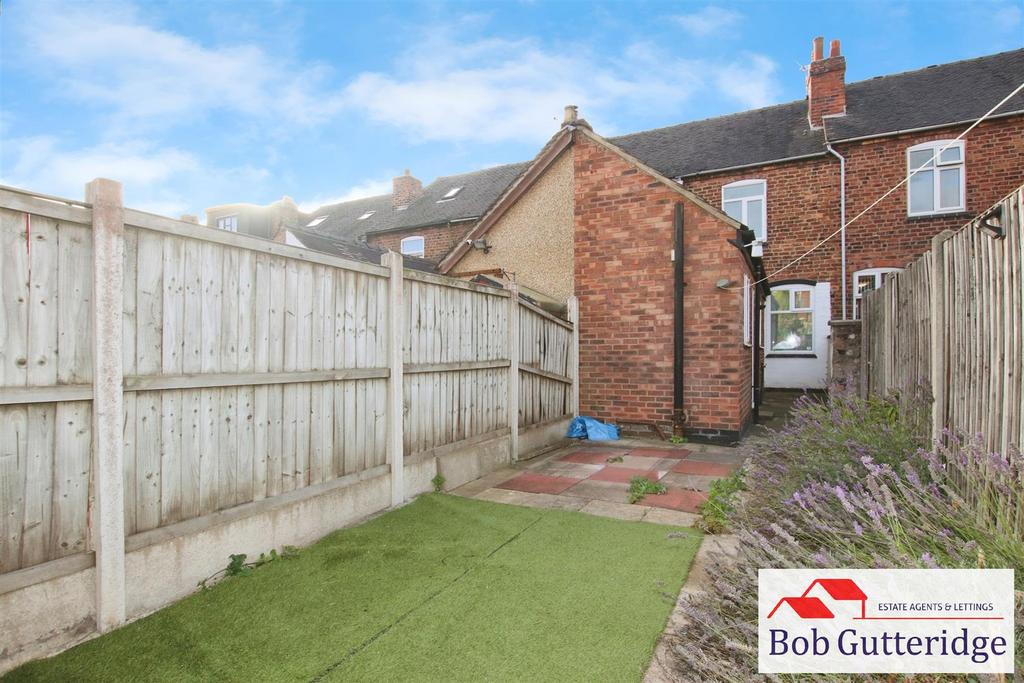 Enclosed rear yard