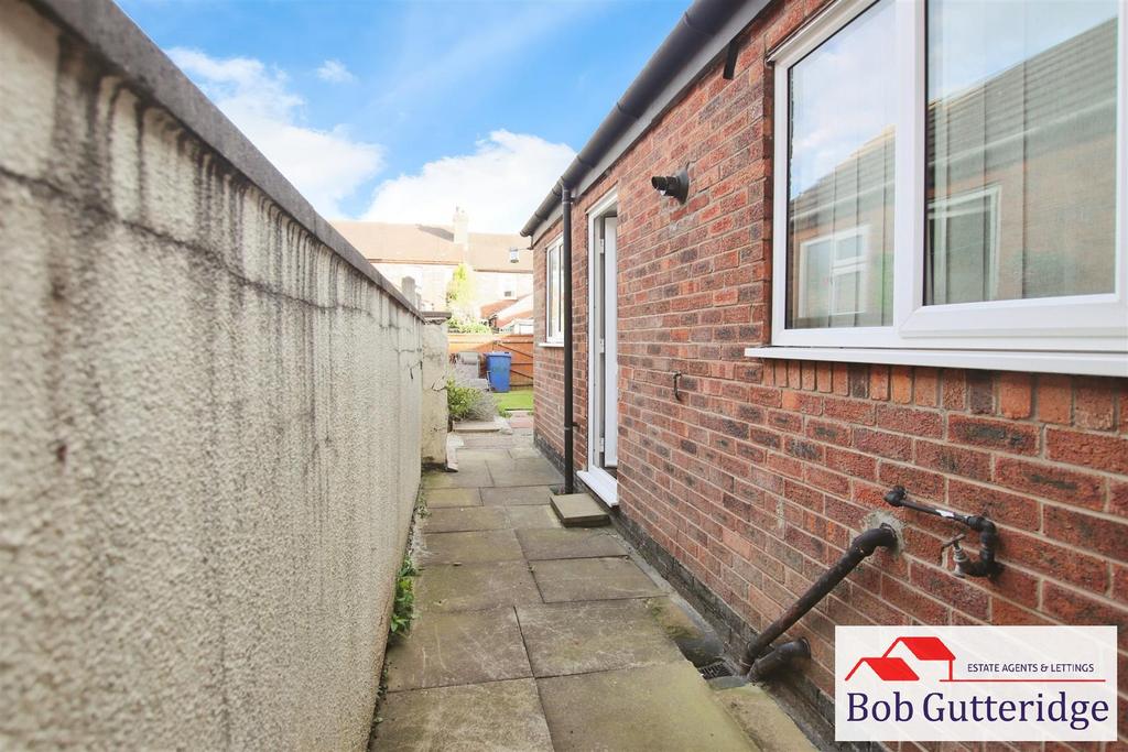 Enclosed rear yard