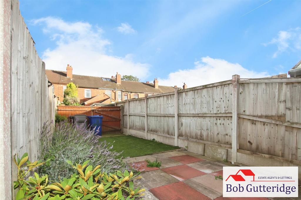 Enclosed rear yard