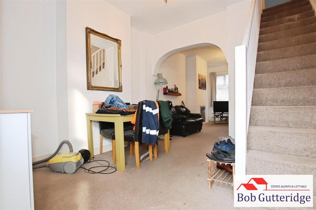 Through lounge / dining room