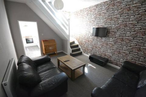 3 bedroom terraced house to rent, Jarrom Street, Leicester