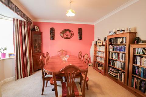 undefined, Tench Road, Calne SN11
