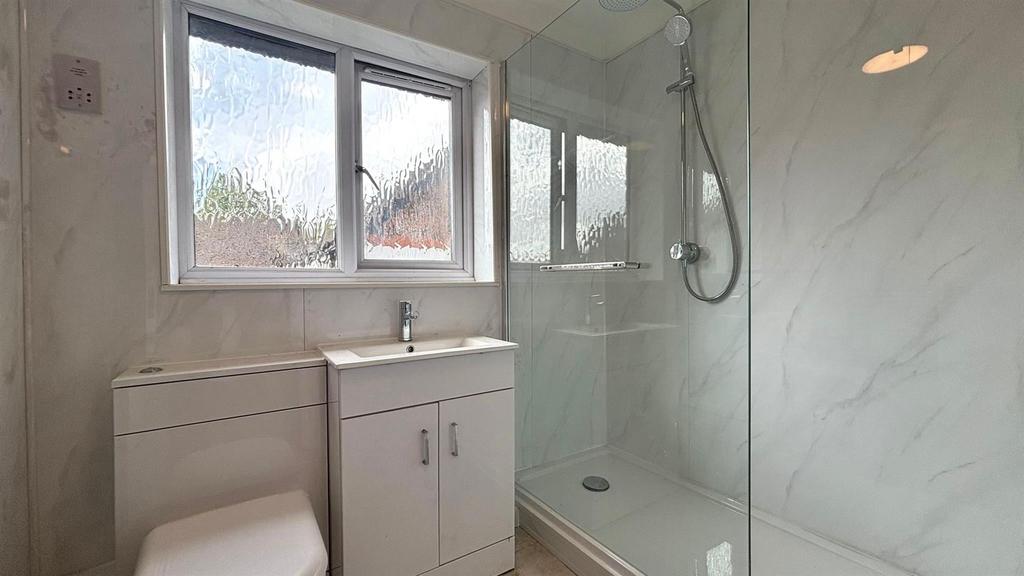 Bathroom .jpg