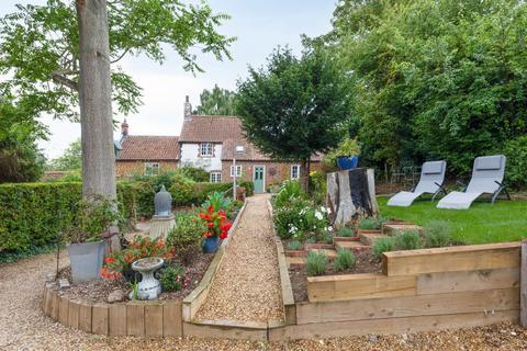 3 bedroom cottage for sale, Charming Country Cottage in Sedgeford