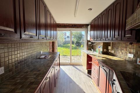 3 bedroom semi-detached house to rent, Kenton Lane, Harrow HA3