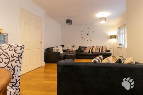 undefined, Albert Drive, Basildon SS15