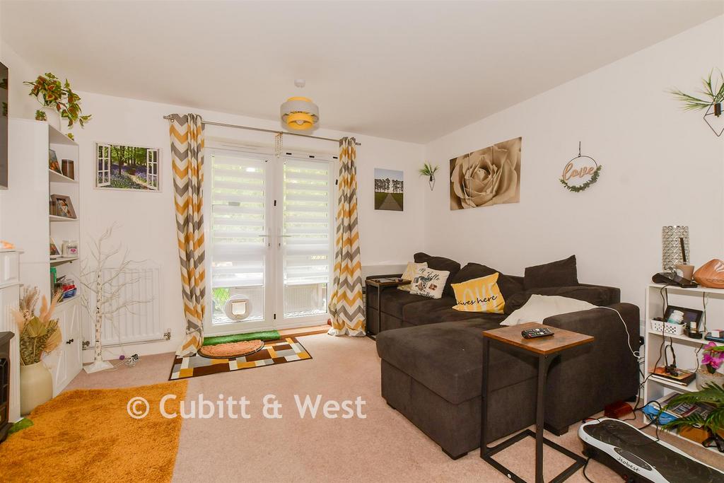 Lounge/Kitchen