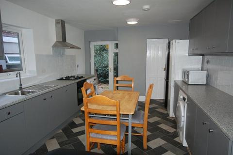 6 bedroom house to rent, 20 Harrow Road, B29 7DN