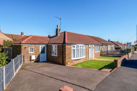 2 bedroom bungalow for sale, Colyers Lane, Erith, DA8