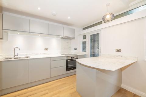 2 bedroom flat for sale, Chaucer Court, New Dover Road, Canterbury, CT1