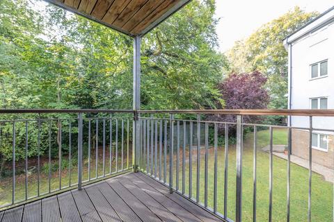 2 bedroom flat for sale, Chaucer Court, New Dover Road, Canterbury, CT1