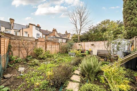 194 Oval Road, Croydon, CR0 6BP
