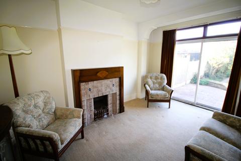 3 bedroom semi-detached house for sale, Maple Avenue, Upminster RM14