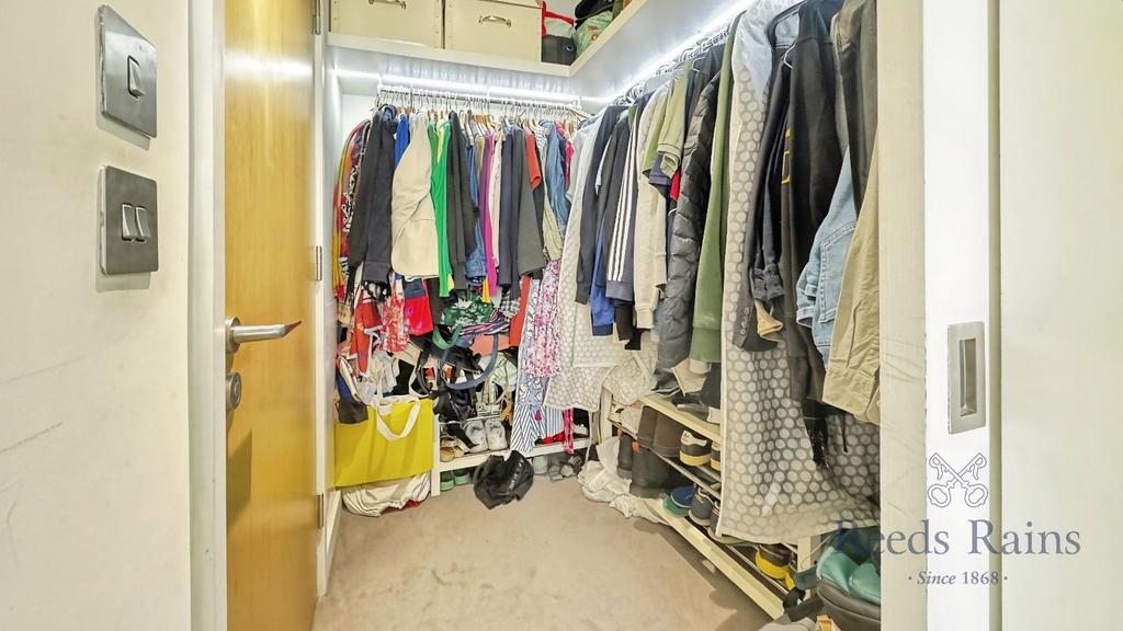 Walk In Wardrobe