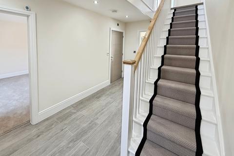 5 bedroom detached house for sale, Donnerville Gardens, Telford TF5