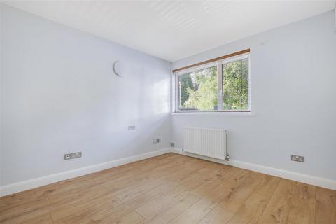 undefined, Morecoombe Close, Kingston Upon Thames KT2